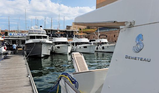 Swift Trawlers gather for an owners' rendezvous in France. Courtesy of Beneteau