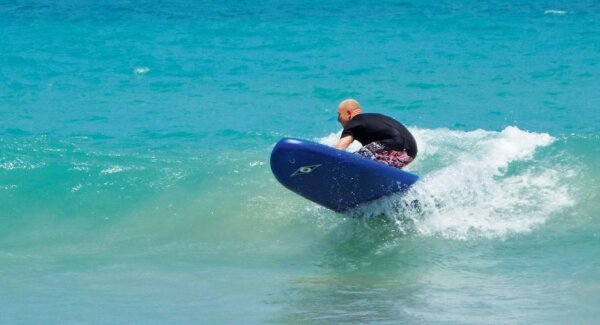 SUP surfing