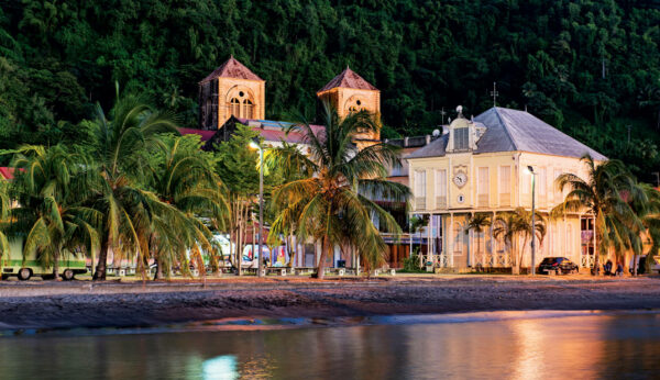 Plage Saint-Pierre. Courtesy of: Martinique Tourism Authority