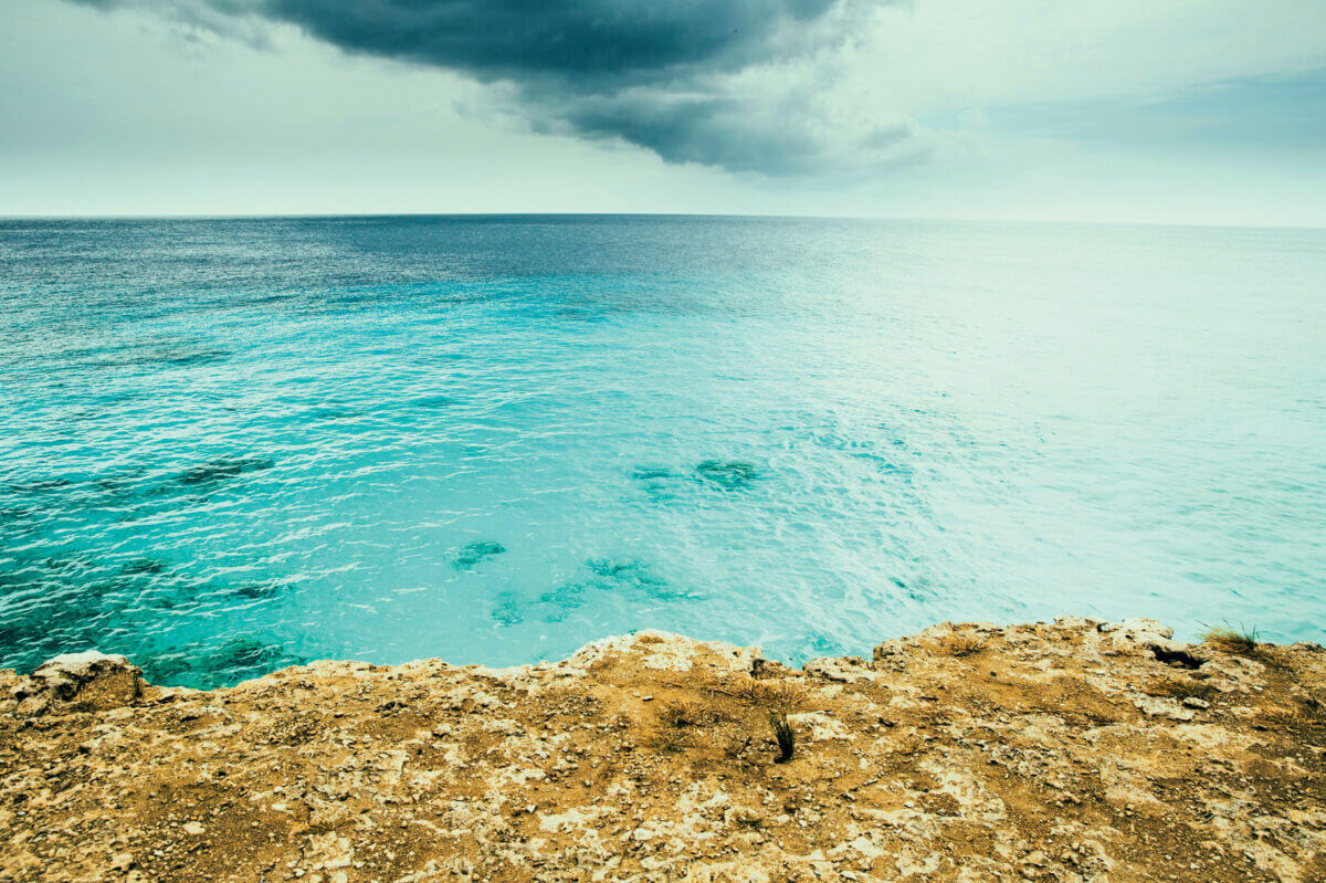 austin-neill-Caribbean Netherlands-unsplash
